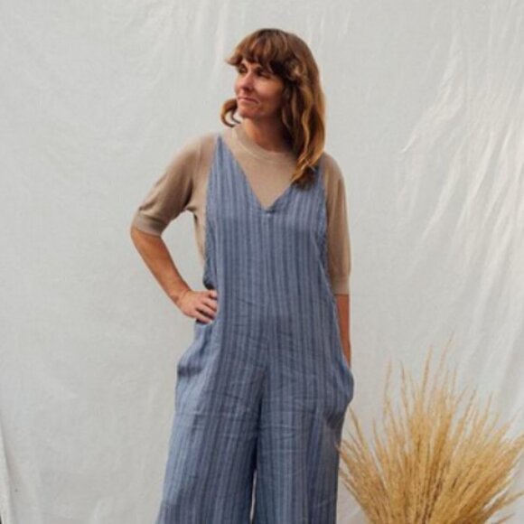 💕FRESH LAUNDRY💕 100% Linen Cropped Wide Leg Jumpsuit Blue Large *Flawed* NWOT - Picture 12 of 16
